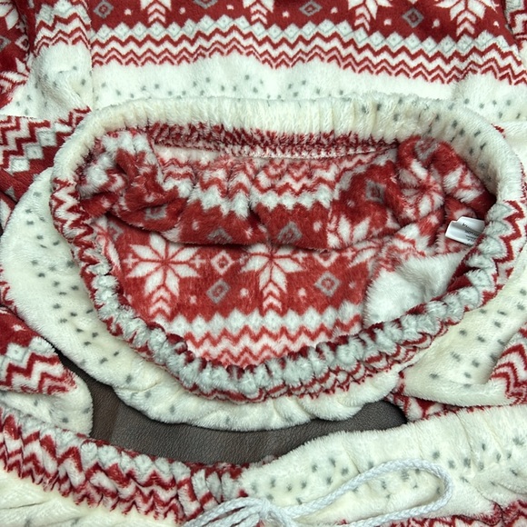 Size medium/small adorable cropped Christmas pj set - Picture 4 of 4